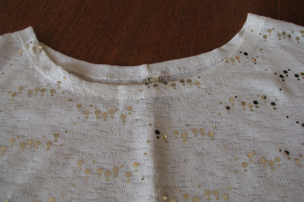 Ogłoszenie - Luźny, biały sweterek, bluzka z cekinkami,  L / XL. Zdjęcie 4