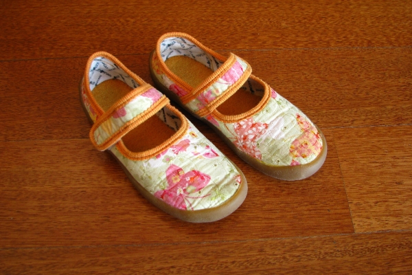 Ogłoszenie - Kolorowe balerinki - kapcie Haflinger dla dziewczynki rozm. 34. Zdjęcie 2