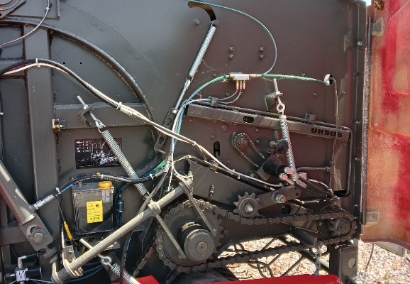 Ogłoszenie - Prasa zwijająca belownica Ursus Z-543/A. Zdjęcie 3