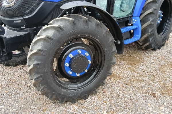 Ogłoszenie - Ciągnik rolniczy komunalny sadowniczy Solis S60 4 WD V. Zdjęcie 2