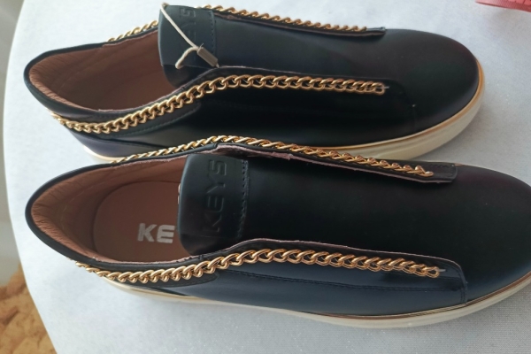 Ogłoszenie - Buty skórzane z zamkami. Zdjęcie 2