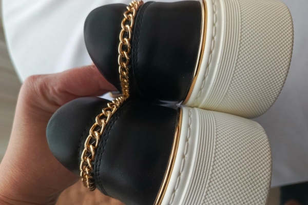 Ogłoszenie - Buty skórzane z zamkami. Zdjęcie 4