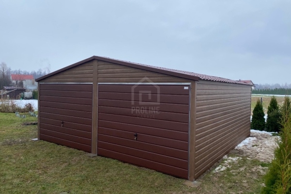 Ogłoszenie - Garaż blaszany 6x5,8m - 2x brama uchylna - ciemny orzech - drewnopodobny - blachodachówka - dach dwuspadowy PLG257. Zdjęcie 3