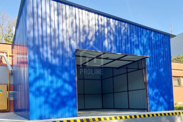 Ogłoszenie - Hala - Garaż blaszany 7x8m - brama uchylna - niebieski - dach spad w bok PLG260. Zdjęcie 3