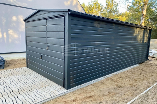 Ogłoszenie - Garaż blaszany 3x6m - Brama uchylna - drzwi Antracyt Dach dwuspadowy - rynny ST171. Zdjęcie 2