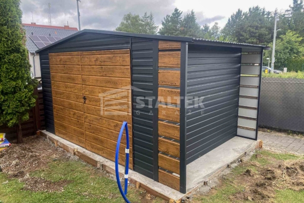 Ogłoszenie - Schowek - Domek Ogrodowy  4x3m + Wiata 0,5m - Brama dwuskrzydłowa - Drewnopodobny - dach Dwuspadowy ST180. Zdjęcie 3