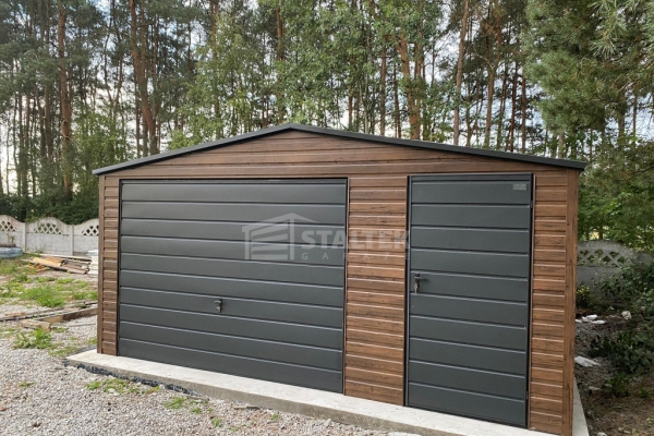 Ogłoszenie - Garaż blaszany 5x6m - brama - drzwi - okno - ciemny orzech - drewnopodobny -  antracyt - dach dwuspadowy ST195. Zdjęcie 4