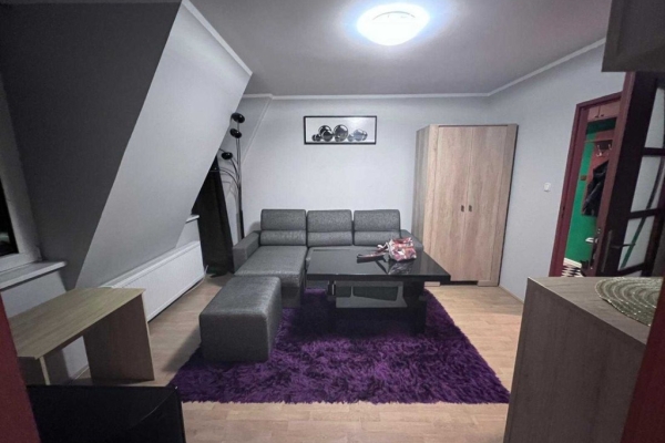 Ogłoszenie - 1pok, 28met, Okolice Wiśniowej (Wrocław). Zdjęcie 1