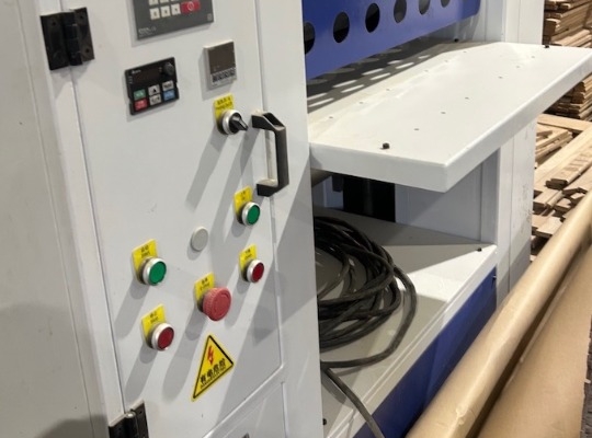 Ogłoszenie - Wyciskarka wzorów EMBOSSING, 650 mm. Zdjęcie 1