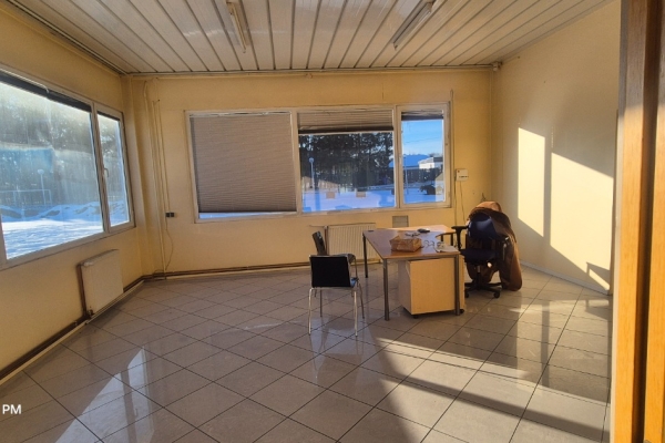 Ogłoszenie - Hala magazynowa z biurami bezpośrednio. Zdjęcie 3