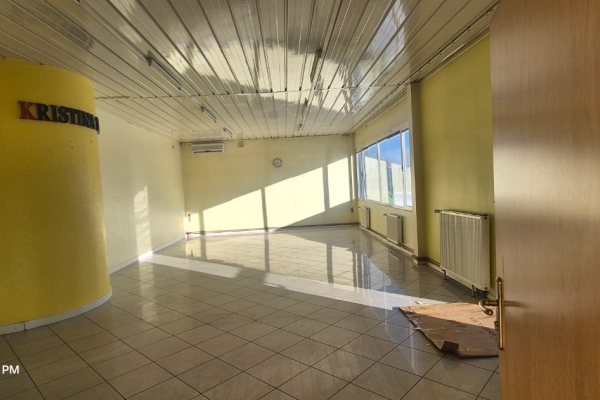 Ogłoszenie - Hala magazynowa z biurami bezpośrednio. Zdjęcie 4