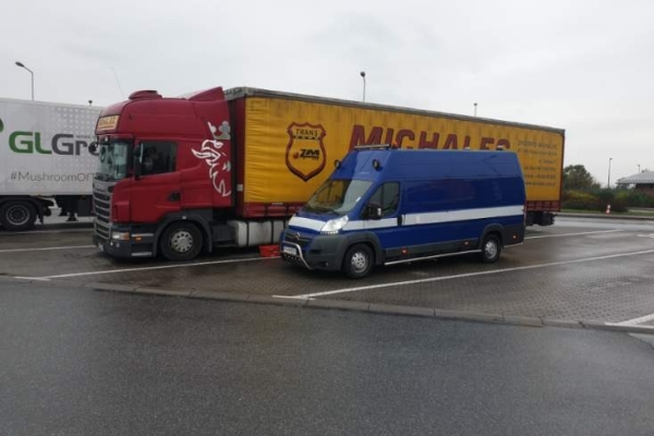 Ogłoszenie - Naprawa TIR Poznań 881-673-882. Zdjęcie 1