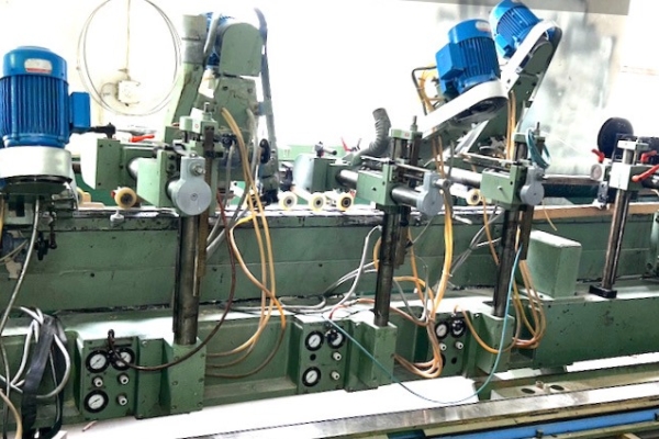 Ogłoszenie - Szlifierka STEMAS do listew profilowych itp. z powrotem materiału. Zdjęcie 1