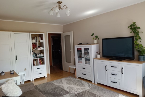 Ogłoszenie - 2pok, 56met, Okolice Jerzmanowskiej BALKON/KOMÓRKA/PARKING (Wrocław). Zdjęcie 2