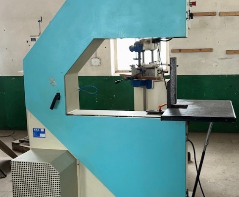 Ogłoszenie - Szlifierka pionowa O.M.A do elementów krzywoliniowych (krzeseł itp.). Zdjęcie 1