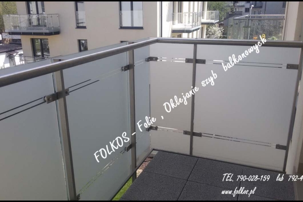 Ogłoszenie - Czym zasłonić szklaną balustradę balkonową ? Folie prywatyzujące na szyby balkonowe -oklejamy balkony folią Warszawa. Zdjęcie 3