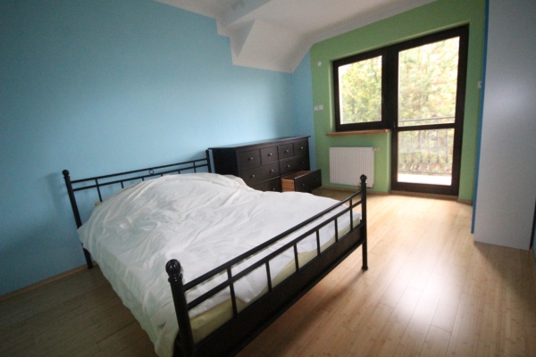 Ogłoszenie - 5pok, 240met, okolice Dębowej BALKON/OGRÓD/2009 (Mędłów). Zdjęcie 7