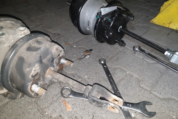 Ogłoszenie - Naprawa TIR Poznań 881-673-882. Zdjęcie 6