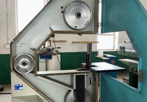 Ogłoszenie - Szlifierka pionowa O.M.A do elementów krzywoliniowych (krzeseł itp.). Zdjęcie 5