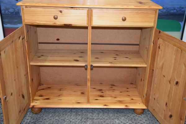 Ogłoszenie - komoda z drewna sosnowego - jak nowa. Zdjęcie 4