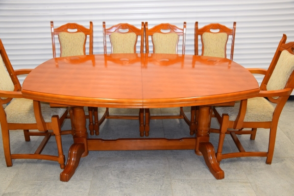 Ogłoszenie - stół rozkładany i 10 krzeseł. Zdjęcie 2