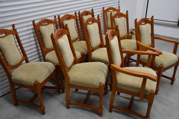 Ogłoszenie - stół rozkładany i 10 krzeseł. Zdjęcie 7