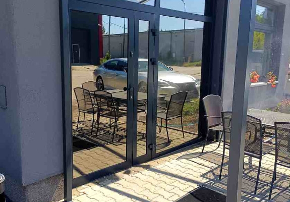 Ogłoszenie - Folia Tytan 275XC, Folia Tytan 20 Xtra SR - folie przeciwsłoneczne zewnetrzne na okna Warszawa - Usługa oklejania szyb. Zdjęcie 3