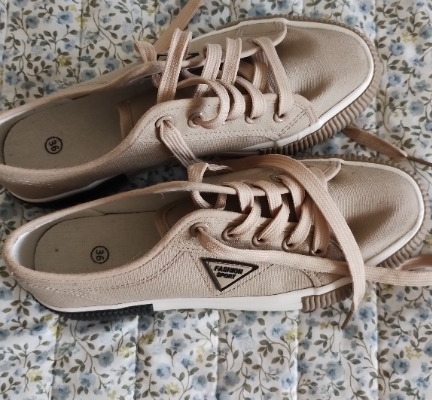 Ogłoszenie - Obuwie damskie. Zdjęcie 1