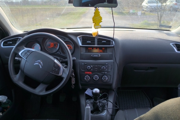 Ogłoszenie - Sprzedam Citroena C4 II 2012 rok 1.4 benzyna. Zdjęcie 4