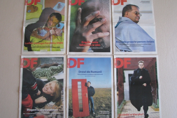 Ogłoszenie - DF – Duży Format – tygodnik Gazety Wyborczej z roku 2007. Zdjęcie 2