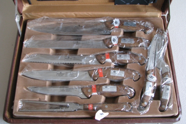 Ogłoszenie - Zestaw noży kuchennych i sztućców w walizce - 24 elementy Hoffburg. Zdjęcie 3