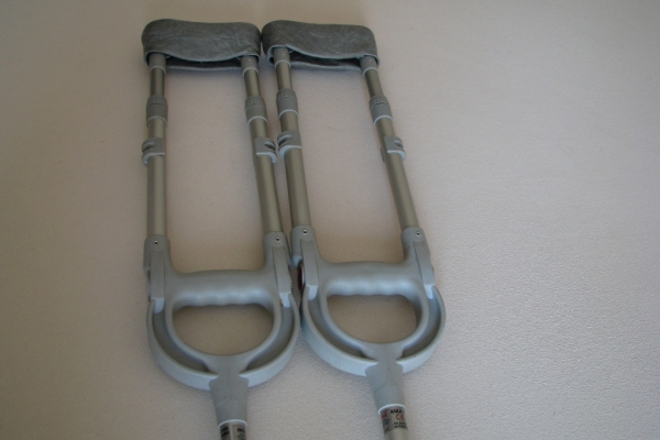 Ogłoszenie - Kule ortopedyczne, pachowe z regulacją wysokości, MIKIRAD 06/MR inwalidzkie 2 szt. Zdjęcie 5