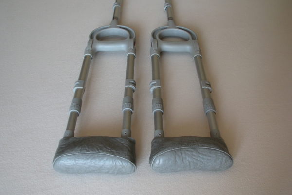 Ogłoszenie - Kule ortopedyczne, pachowe z regulacją wysokości, MIKIRAD 06/MR inwalidzkie 2 szt. Zdjęcie 4