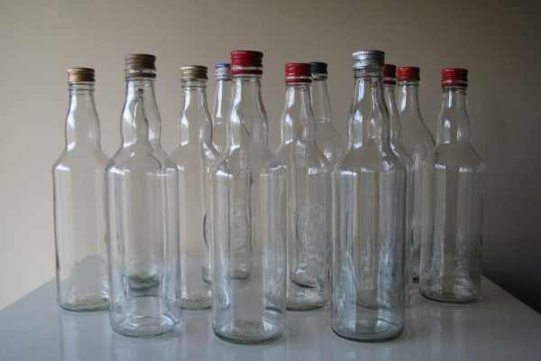 Ogłoszenie - Butelki 0,5 l z nakrętkami na nalewki, soki, ocet i inne domowe przetwory. Zdjęcie 3