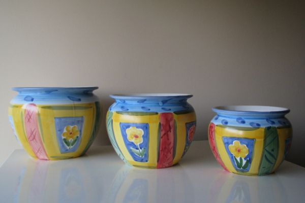 Ogłoszenie - Piękny, ręcznie malowany zestaw 3 stylowych doniczek – osłonki. Zdjęcie 2