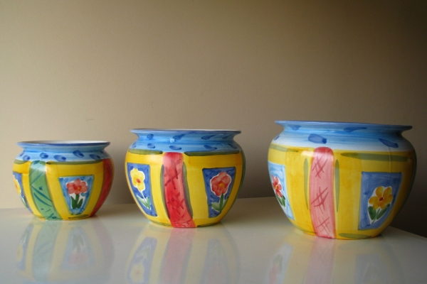 Ogłoszenie - Piękny, ręcznie malowany zestaw 3 stylowych doniczek – osłonki. Zdjęcie 1