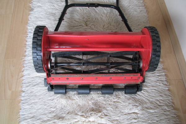 Ogłoszenie - Kosiarka ręczna wrzecionowa Hecht. Zdjęcie 7