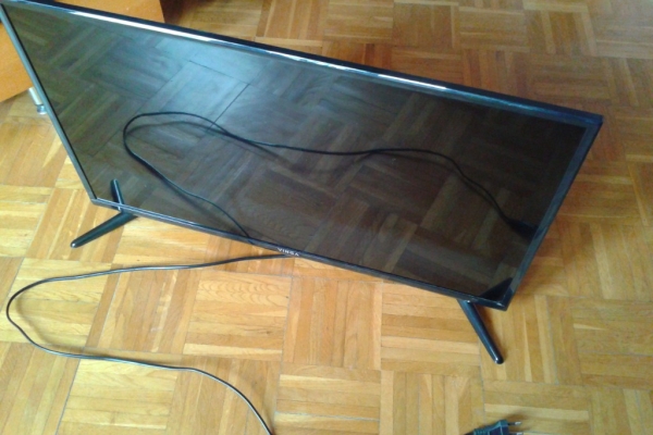 Ogłoszenie - TELEWIZOR LED VINGA 32 CALE. Zdjęcie 1