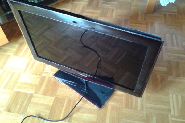 Ogłoszenie - TELEWIZOR SAMSUNG LCD 32 CALE. Zdjęcie 1