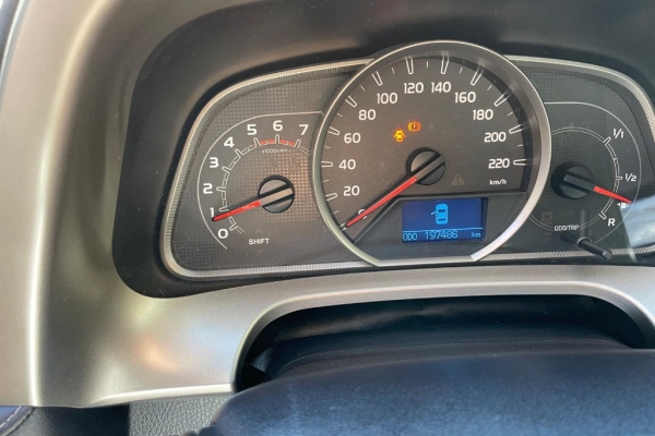 Ogłoszenie - TOYOTA RAV4, 2,0 D-4D BIAŁA PERŁA. Zdjęcie 8