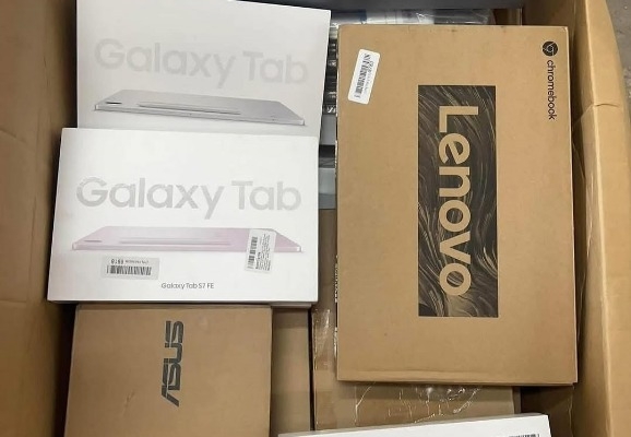 Ogłoszenie - Laptopy, komputery stacjonarne, iPady, tablety, telefony, drony, karty graficzne, gry i konsole  Szczegóły produktów i z. Zdjęcie 2