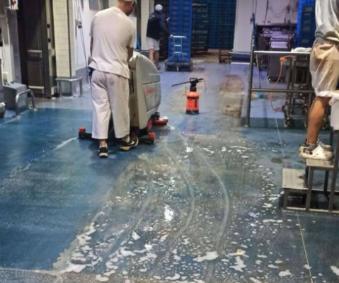 Ogłoszenie - Szczerze? W branży sprzątającej każdy obiecuje „najwyższą jakość”. Tylko że u nas to nie są puste słowa.. Zdjęcie 10