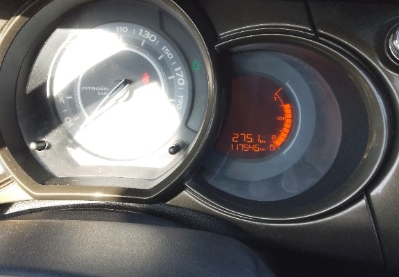 Ogłoszenie - Sprzedam auto Citroen C3, 2012r. 118000tys. Zdjęcie 1