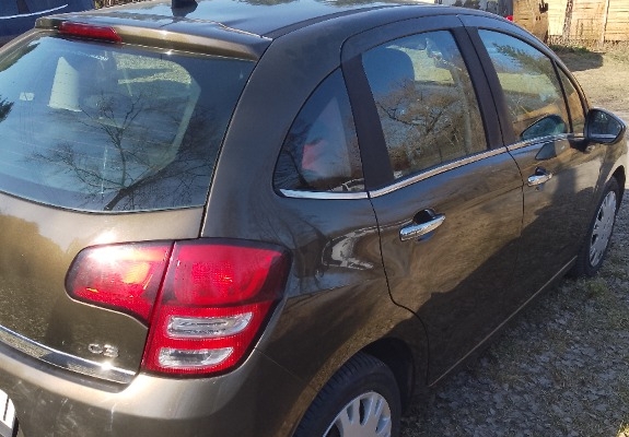 Ogłoszenie - Sprzedam auto Citroen C3, 2012r. 118000tys. Zdjęcie 9