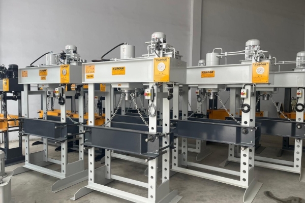 Ogłoszenie - Prasa hydrauliczna 100t. Zdjęcie 2