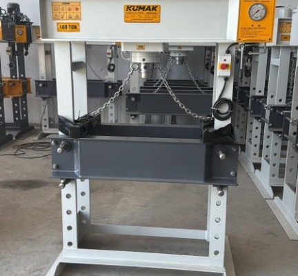 Ogłoszenie - Prasa hydrauliczna 100t. Zdjęcie 1