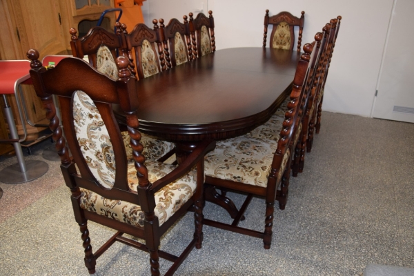 Ogłoszenie - stół rozkładany i 10 krzeseł - komplet jak nowy. Zdjęcie 2