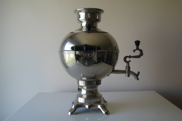 Ogłoszenie - Piękny, stary radziecki samowar o kulistym kształcie z kablem zasilającym. Zdjęcie 5