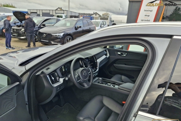 Ogłoszenie - XC60  2,0 D 197KM 1-rej 2021 SKÓRA klima alu navi grz.fot. opłacony. Zdjęcie 9