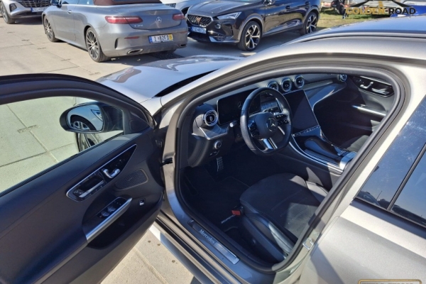 Ogłoszenie - c220d 200KM AMG pakiet alcantara navi kamery 360 el.klapa opłacony. Zdjęcie 9